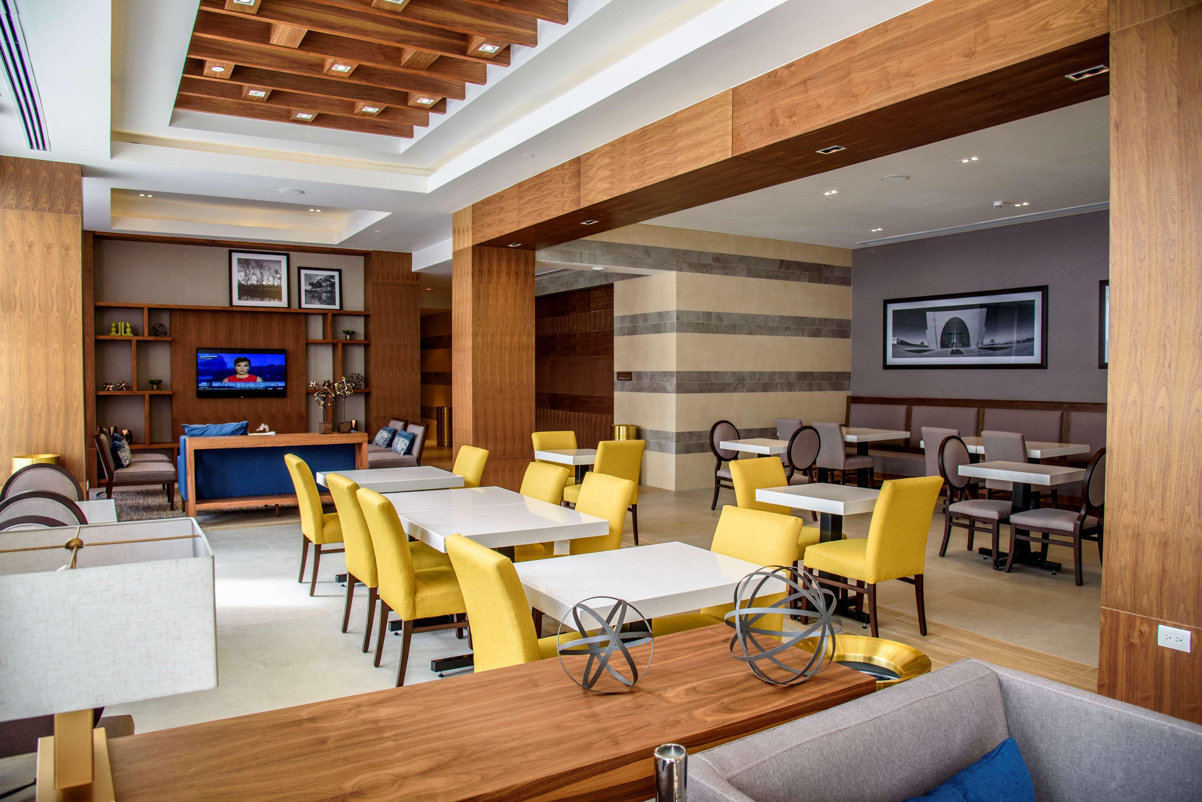 Hampton Inn Piedras Negras Exterior foto